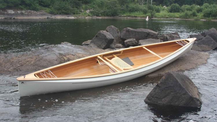 Kite strip planked solo canoe by Martin Step